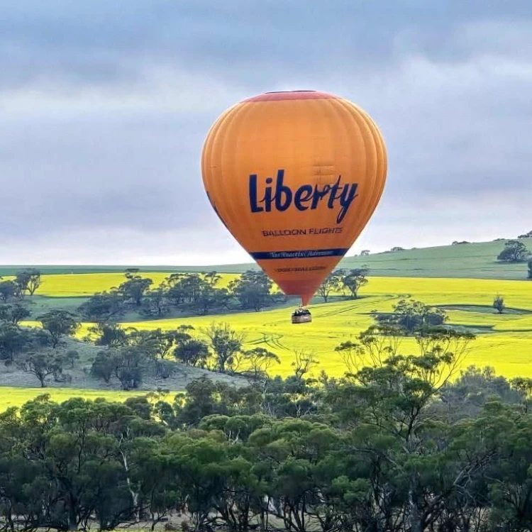 blog_5-Top-Spots-for-Hot-Air-Balloon-Rides.webp
