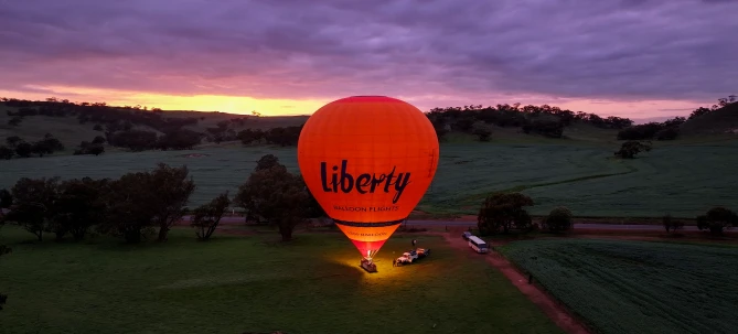 https://libertyballoonflights.com.au/wp-content/uploads/2025/10/Social-Media-Balloon-Ride-2-600x272.webp